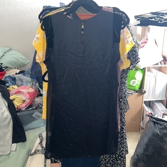 Hd IN PARIS BLACK DRESS - Picture 3 of 3